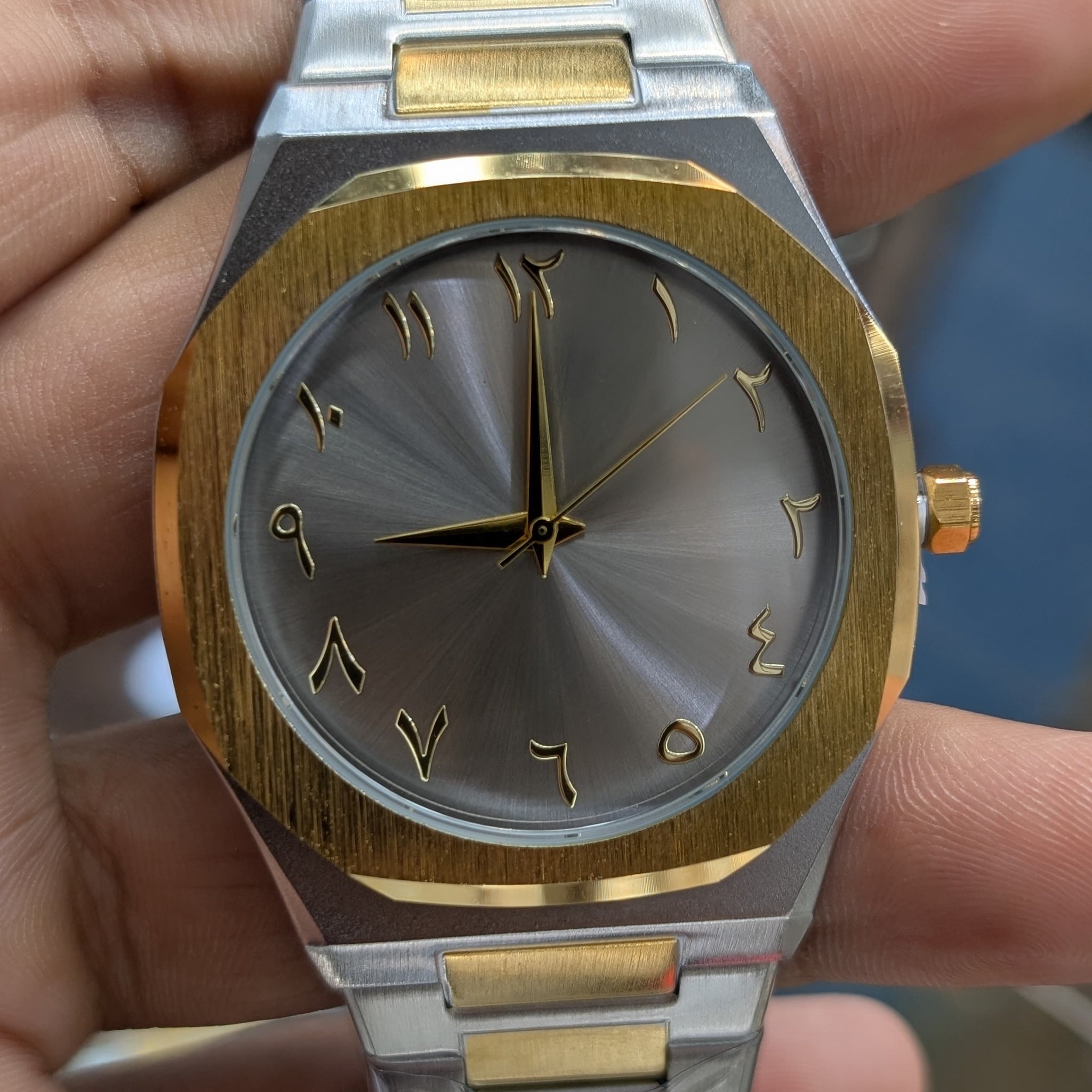 Arabic Aura watch in stainless steel